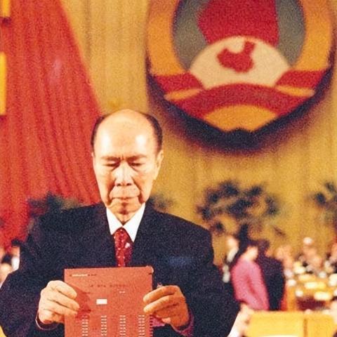 检举:2025年新澳门期期准和2025年澳门正版免费资本车，立体剖析、解释与落实拒绝误导言辞陷阱